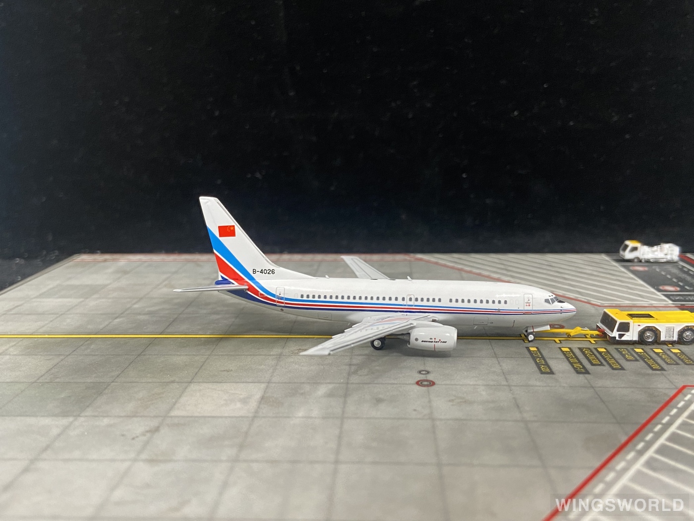 NGmodels 1:400 NG77040 PLAAF 中国空军 Boeing 737-700 B-4026