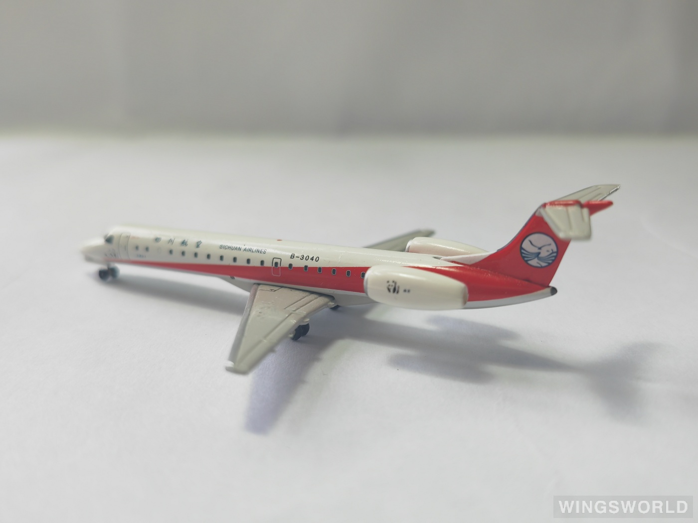Golden Wings 1:400 GWB3040 Sichuan Airlines 四川航空 Embraer ERJ-145 B-3040