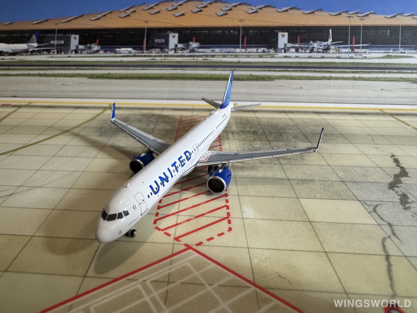 NGmodels 1:400 NG13102 United Airlines 美国联合航空 Airbus A321neo N44501