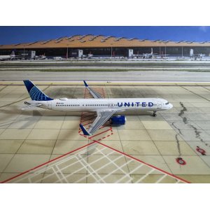 United Airlines 美国联合航空 Airbus A321neo N44501  NG13102 NGmodels 1:400