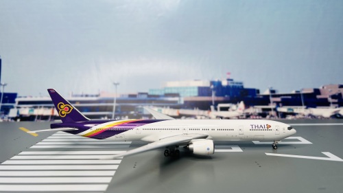 Phoenix 1:400 Boeing 777-300ER Thai Airways 泰国国际航空