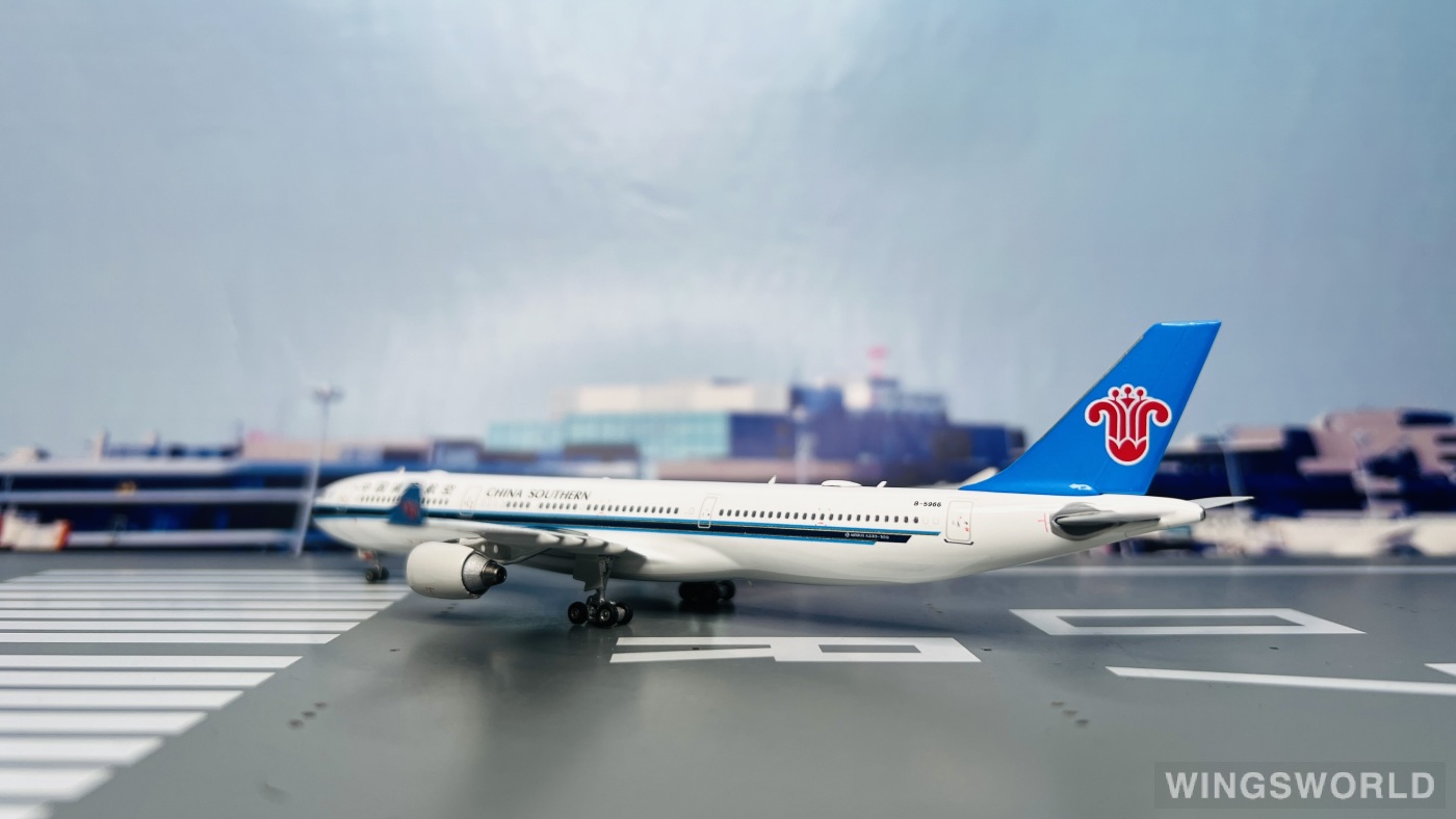 Phoenix 1:400 PH11381 China Southern 中国南方航空 Airbus A330-300 B-5966