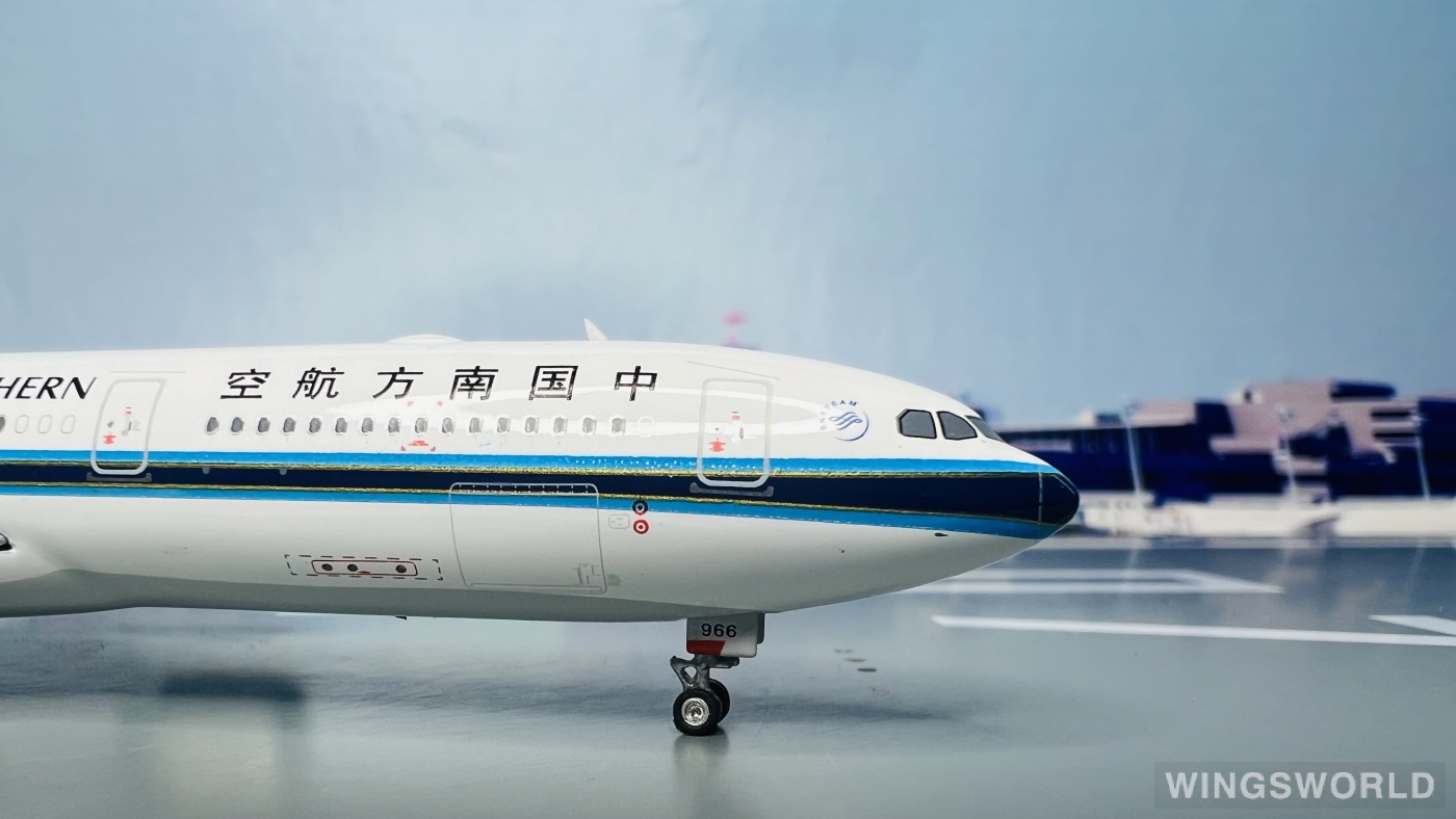 Phoenix 1:400 PH11381 China Southern 中国南方航空 Airbus A330-300 B-5966