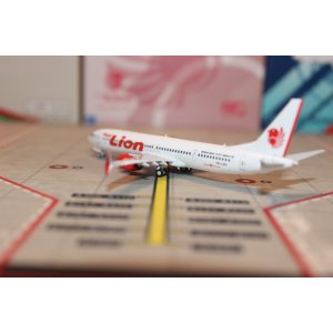 Lion Air 狮子航空 Boeing 737 MAX 9 HS-LSH  NG89011 NGmodels 1:400