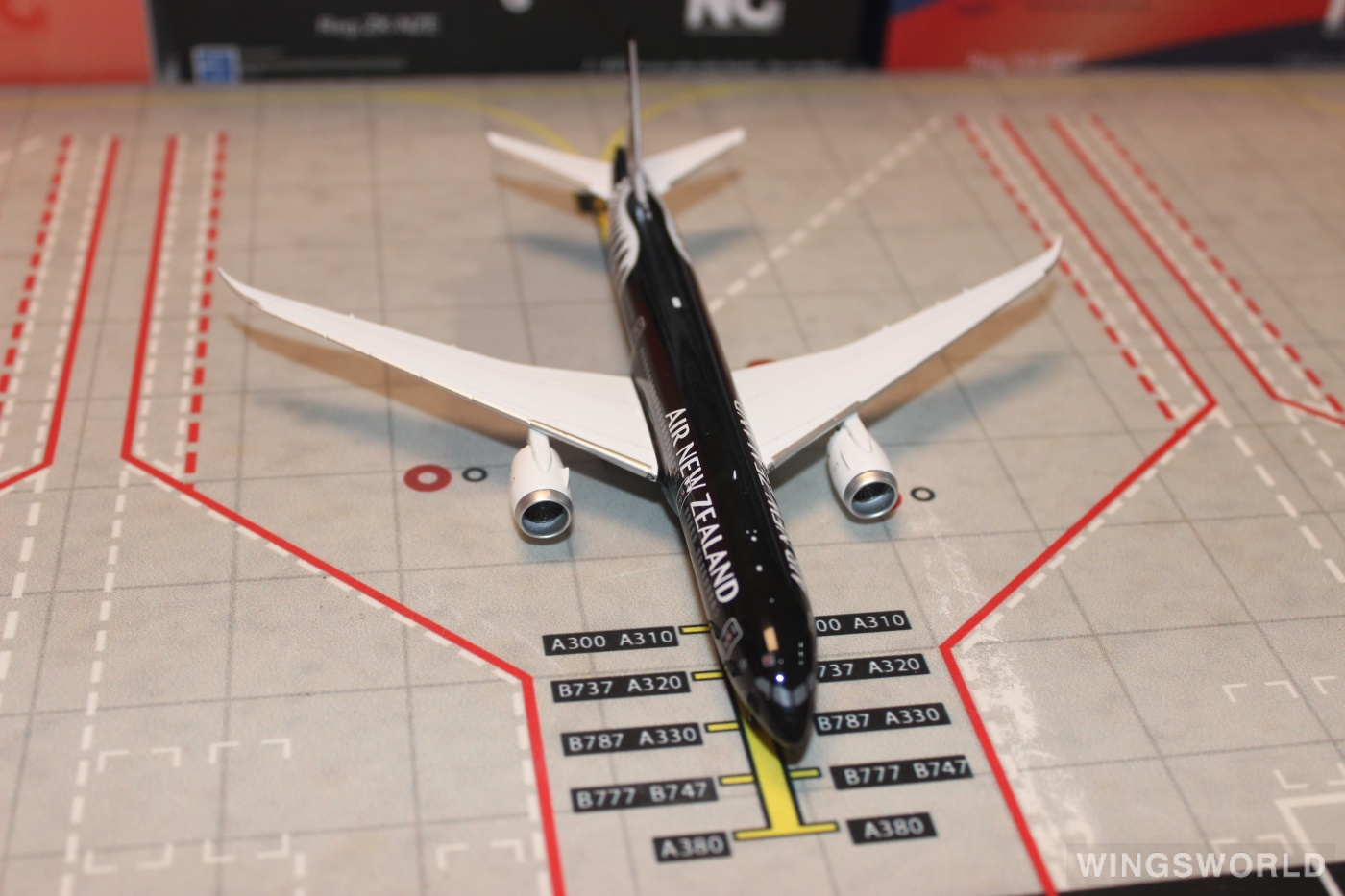 NGmodels 1:400 NG55022 Air New Zealand 新西兰航空 Boeing 787-9 ZK-NZE