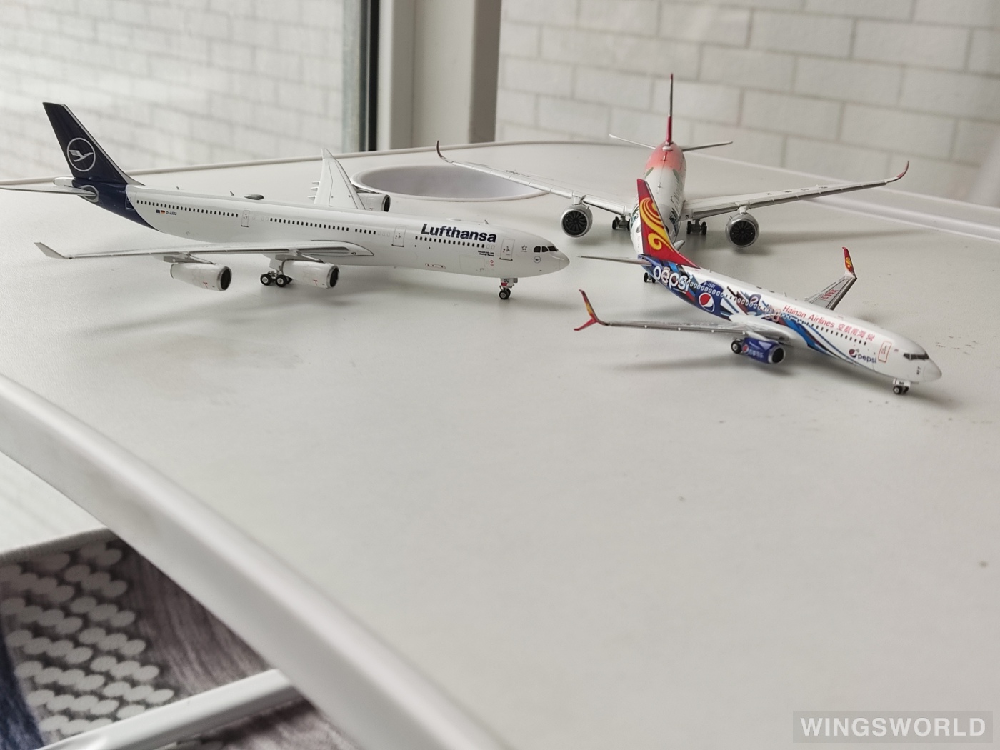 Phoenix 1:400 PH04547 Lufthansa 汉莎航空 Airbus A340-300 D-AIGU