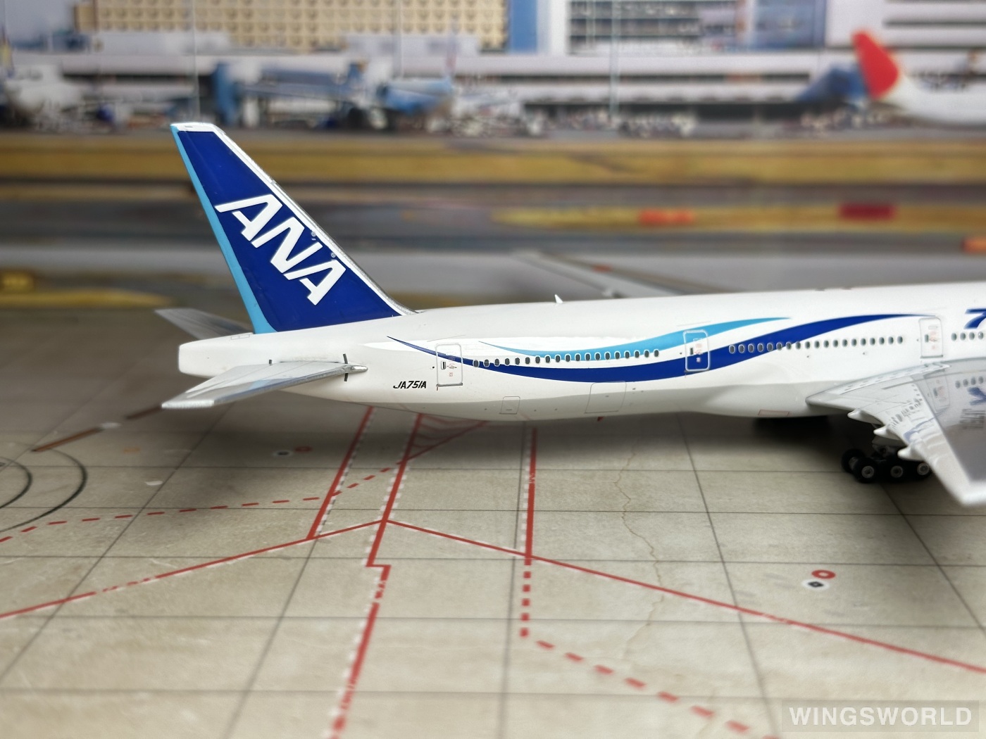 Phoenix 1:400 PH04149 ANA 全日空 Boeing 777-300 JA751A