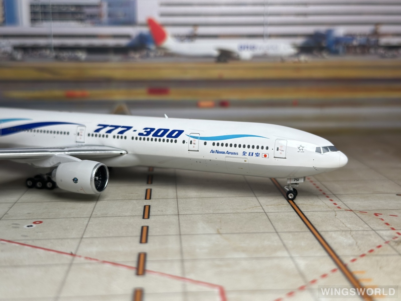 Phoenix 1:400 PH04149 ANA 全日空 Boeing 777-300 JA751A