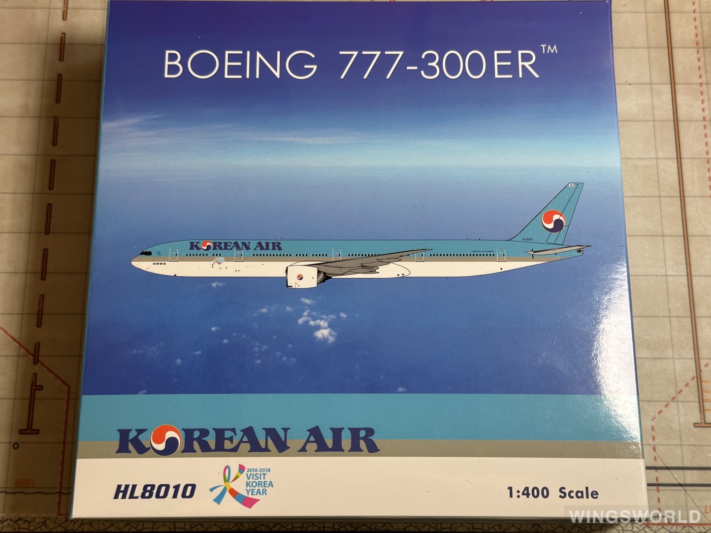 Phoenix 1:400 PH04216 Korean Air 大韩航空 Boeing 777-300ER HL8010