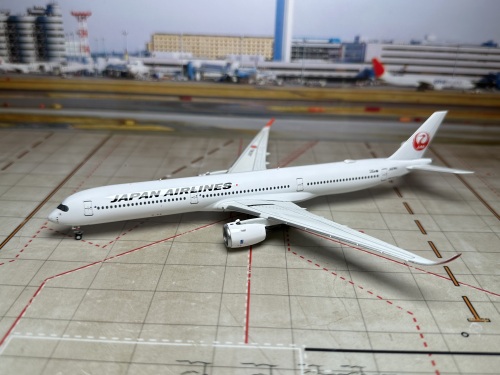 NG Model JAL A350-1000 JA01WJ 日本航空 1:400 ScaleModelStore.com :: NG Models 1:400 - 57015 - Japan
