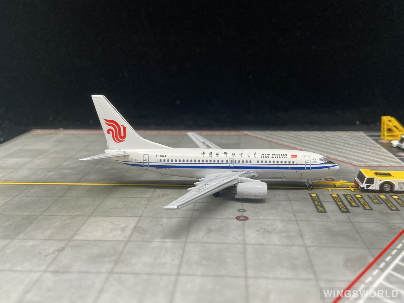 AeroClassics 1:400 AC4B5043 Air China 中国国际航空 Boeing 737-700 B-5043