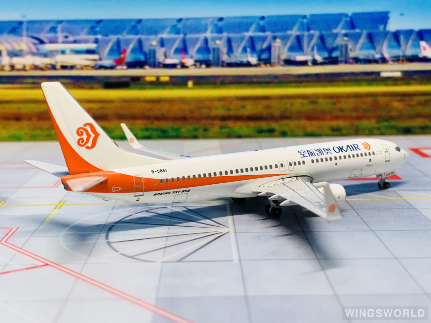 Skywings 1:400 040 Okay Airways 奥凯航空 Boeing 737-800 B-5841