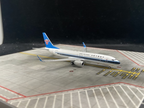 NGmodels 1:400 Boeing 737-800 China Southern 中国南方航空NG58116 B 