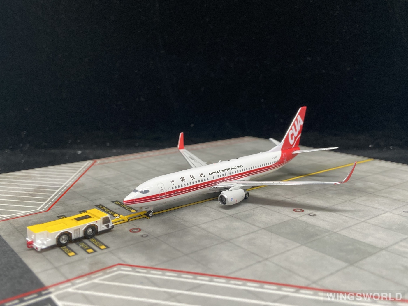 Phoenix 1:400 PH11080 China United Airlines 中国联合航空 Boeing 737-800 B-5665