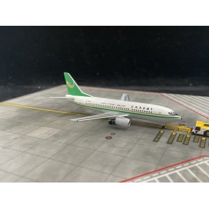 China Yunnan Airlines 中国云南航空 Boeing 737-300 B-2986  SKY-006 Skywings 1:400