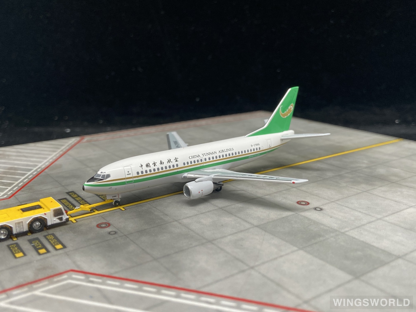 Skywings 1:400 SKY-006 China Yunnan Airlines 中国云南航空 Boeing 737-300 B-2986