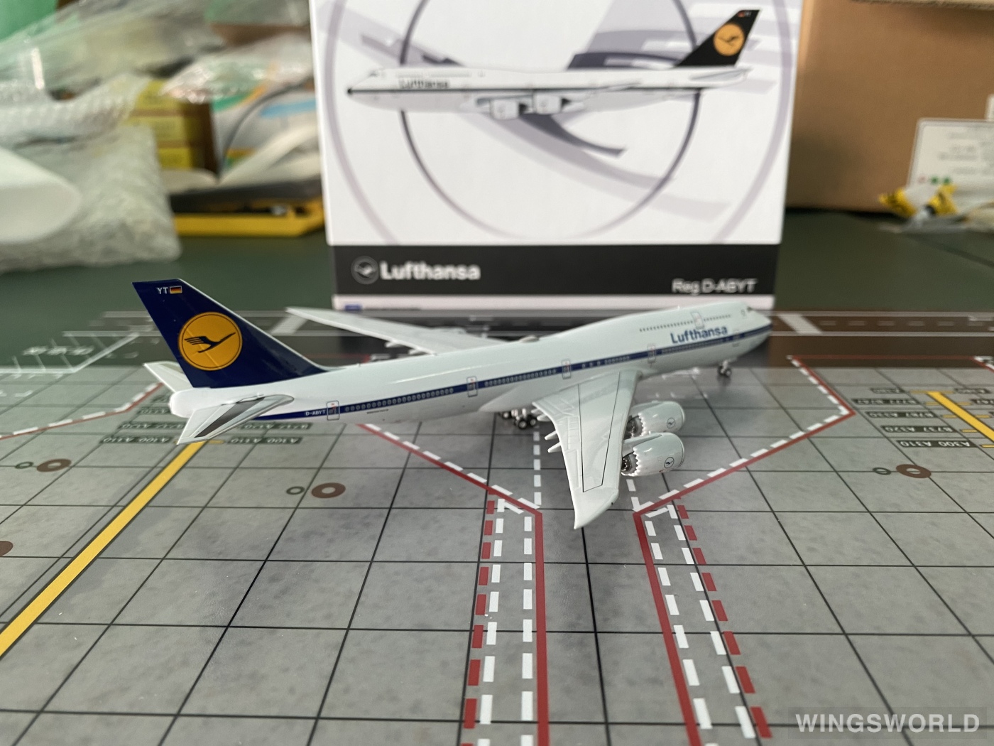 NGmodels 1:400 NG78016 Lufthansa 汉莎航空 Boeing 747-8i D-ABYT