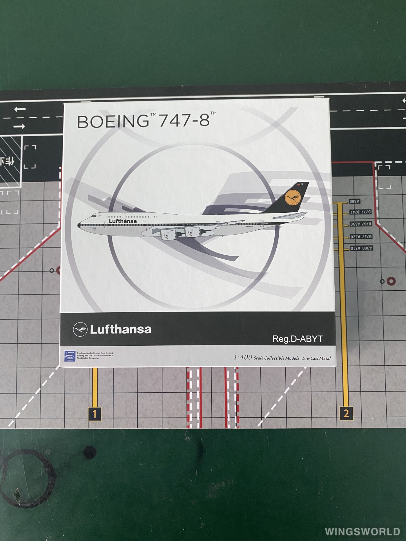 NGmodels 1:400 NG78016 Lufthansa 汉莎航空 Boeing 747-8i D-ABYT