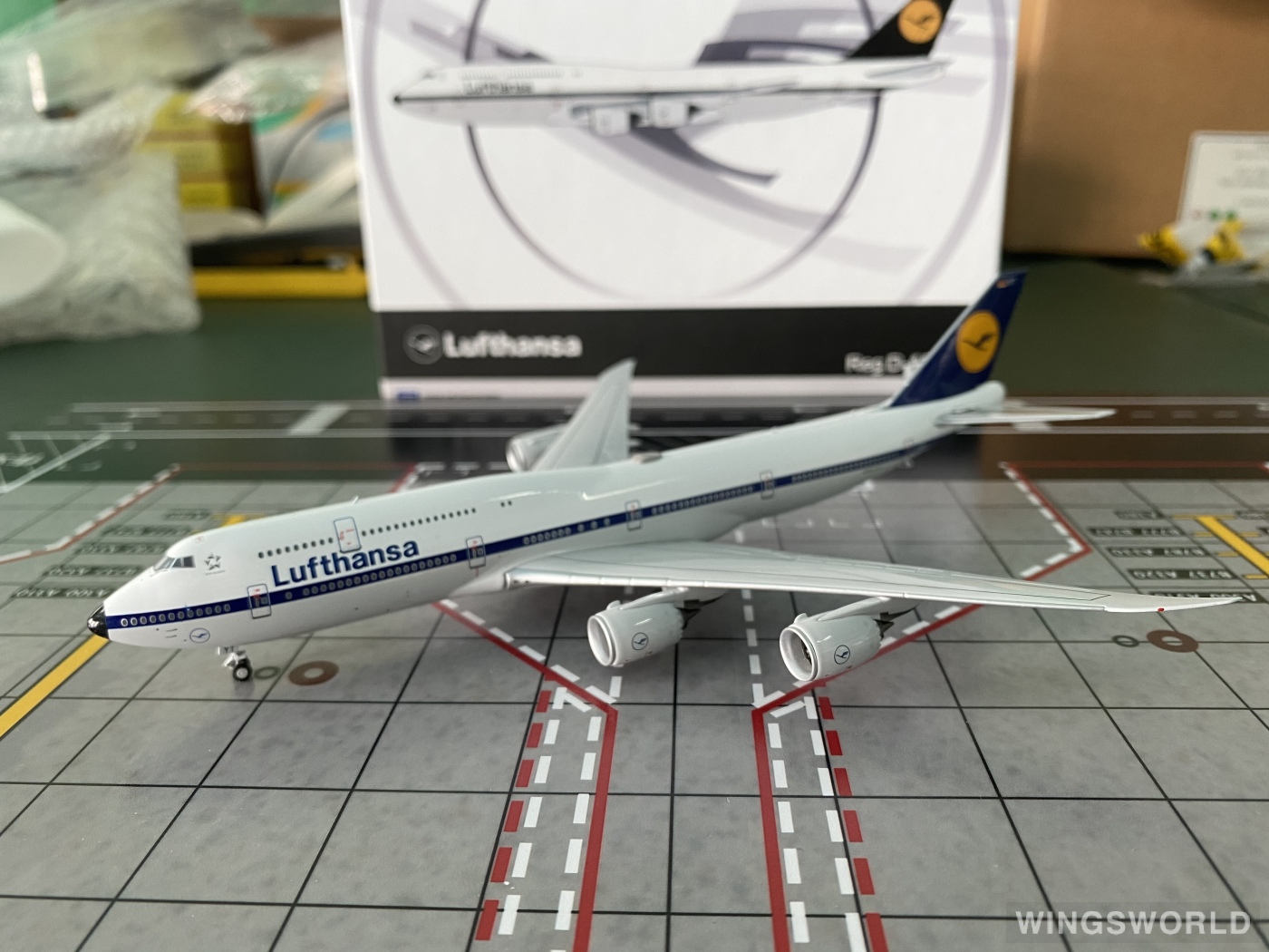 NGmodels 1:400 NG78016 Lufthansa 汉莎航空 Boeing 747-8i D-ABYT