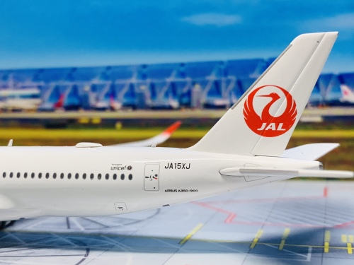 Japan Airlines 日本航空 Airbus A350-900 JA15XJ SA4003 JC Wings 1:400