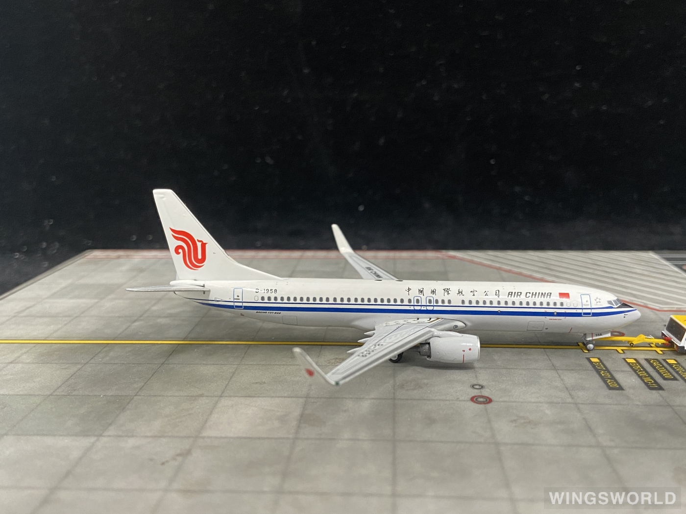 Pandamodel 1:400 PMB1958 Air China 中国国际航空 Boeing 737-800 B-1958