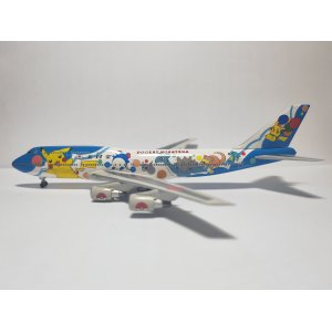 ANA 全日空 Boeing 747-400 JA8964  DWJA8964 Dragon Models 1:400