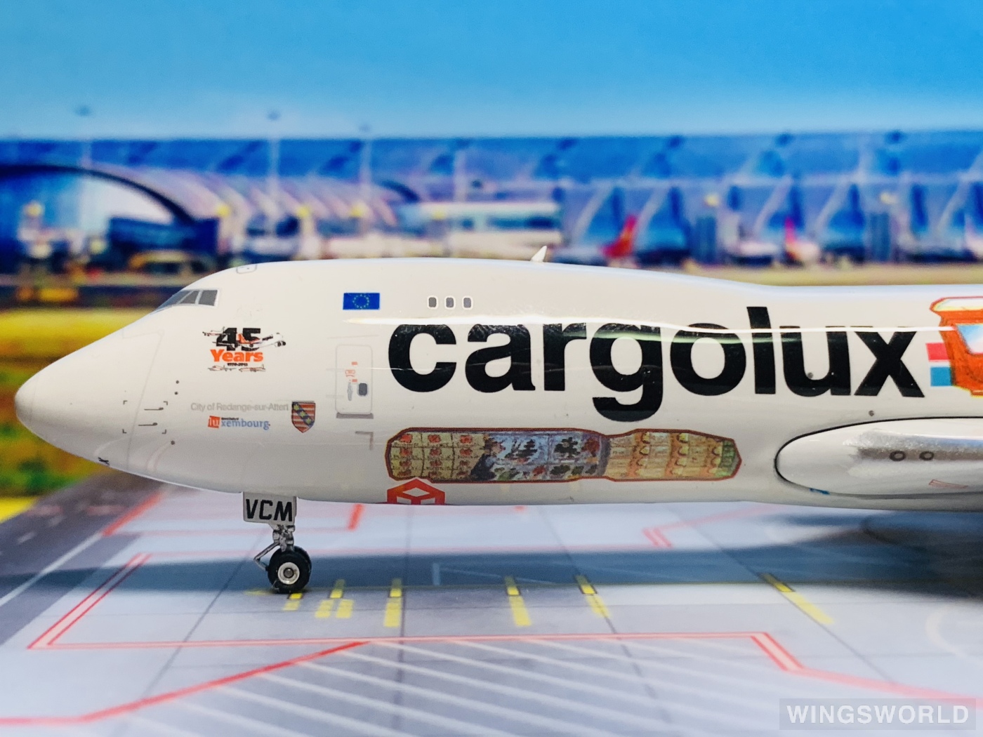 Phoenix 1:400 PH11328 Cargolux 卢森堡货运航空 Boeing 747-8F LX-VCM