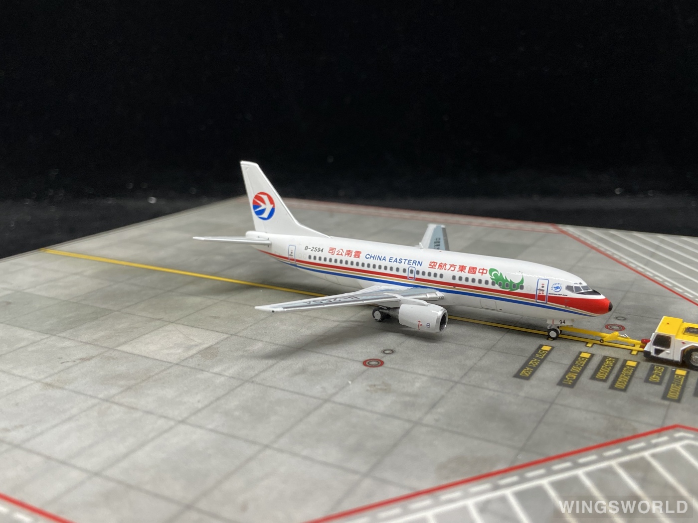 C Model 1:400 C0019 China Eastern 中国东方航空 Boeing 737-300 B-2594