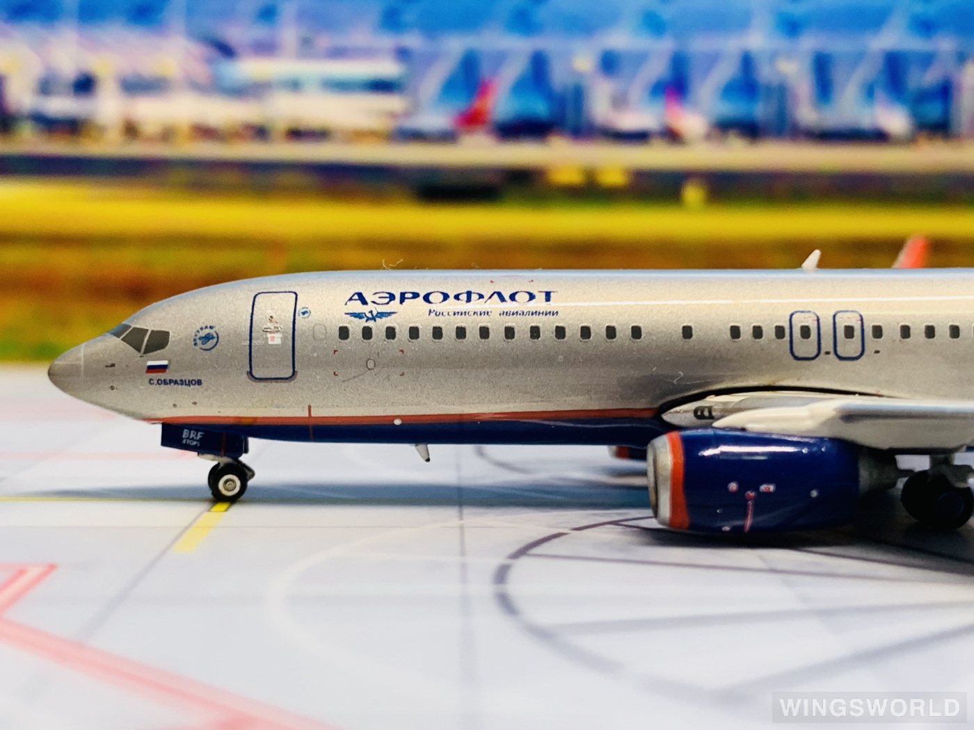 Phoenix 1:400 PH10831 Aeroflot 俄罗斯航空 Boeing 737-800 VP-BRF