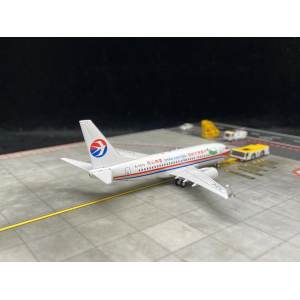 China Eastern 中国东方航空 Boeing 737-700 B-5074  C0017 C Model 1:400