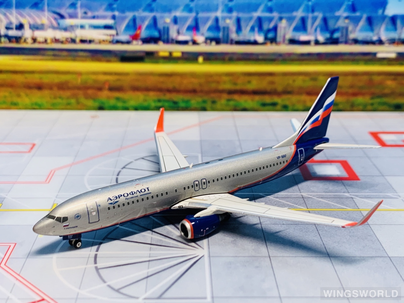 Phoenix 1:400 PH10831 Aeroflot 俄罗斯航空 Boeing 737-800 VP-BRF