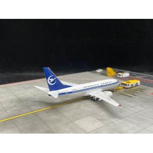China Xinjiang Airlines 中国新疆航空 Boeing 737-700 B-2699  C0022 C Model 1:400