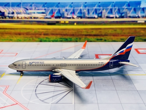 Aeroflot 俄罗斯航空 Boeing 737-800 VP-BRF  PH10831 Phoenix 1:400
