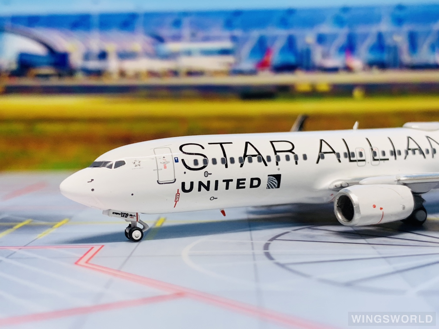 Pandamodel 1:400 202232 United Airlines 美国联合航空 Boeing 737-800 N26210