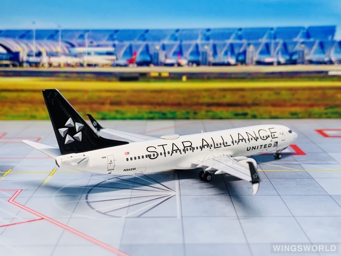 Pandamodel 1:400 202232 United Airlines 美国联合航空 Boeing 737-800 N26210