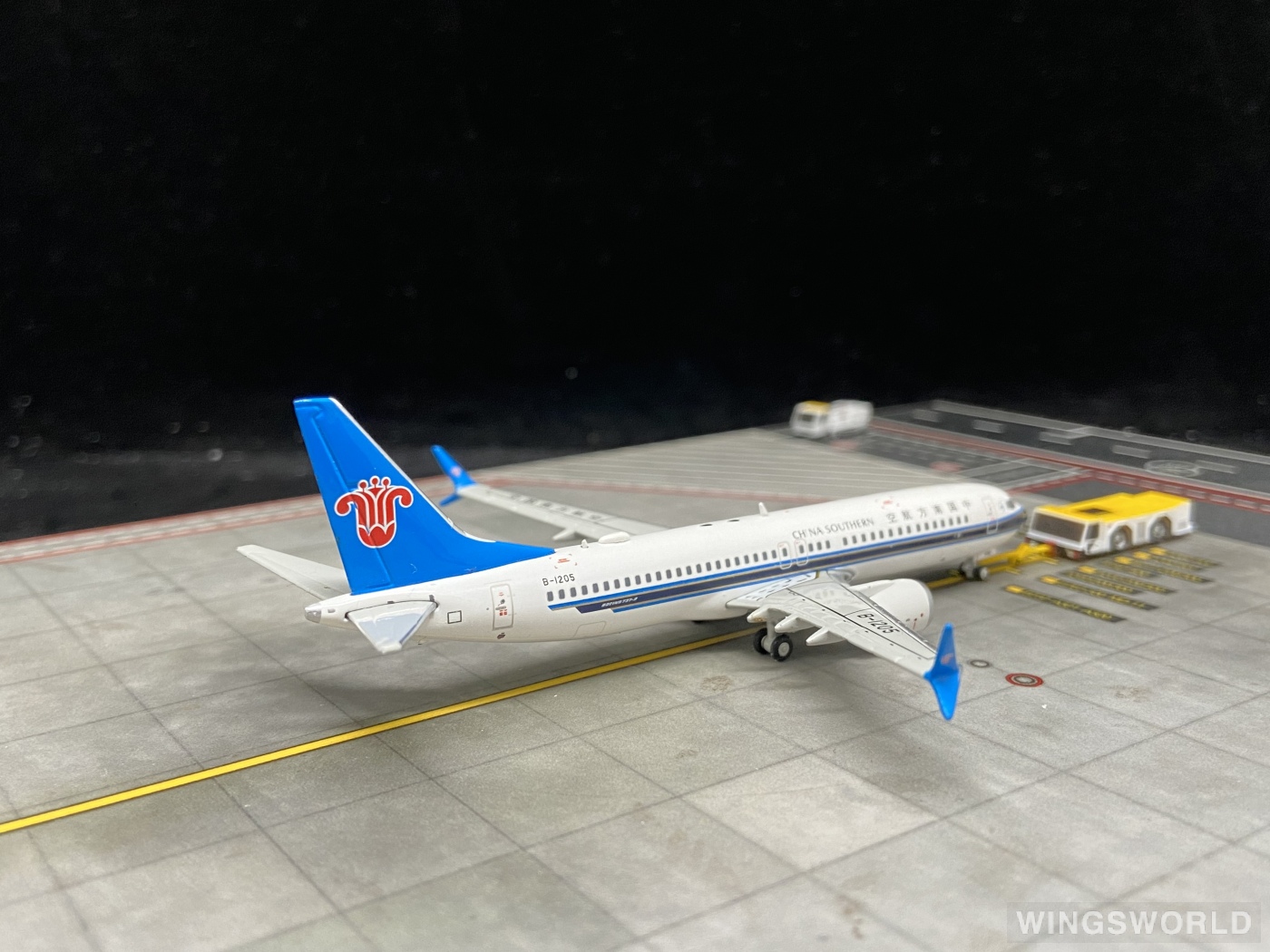 Geminijets 1:400 GJCSN1710 China Southern 中国南方航空 Boeing 737 MAX 8 B-1205