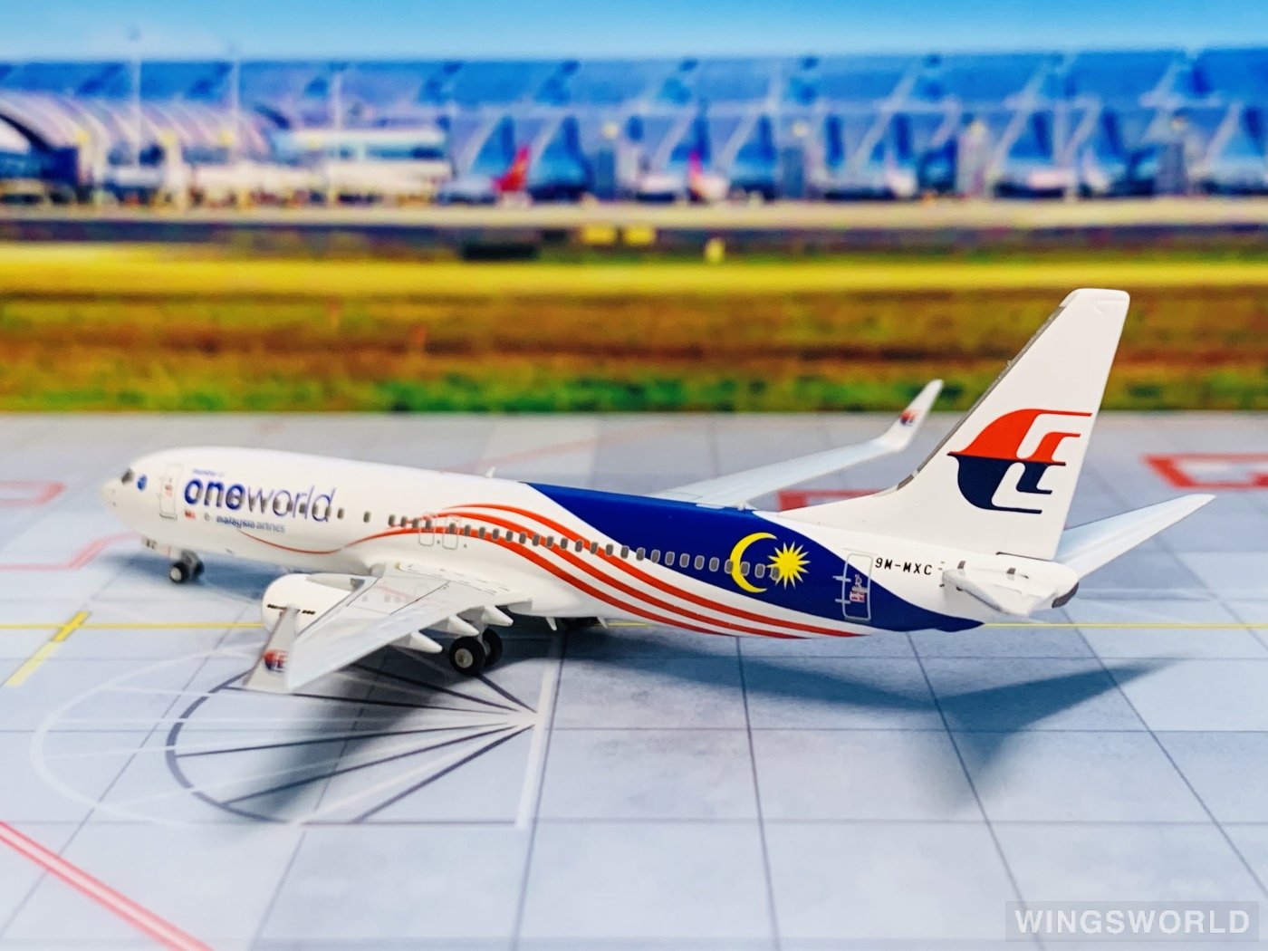 NGmodels 1:400 NG58112 Malaysia Airlines 马来西亚航空 Boeing 737-800 9M-MXC