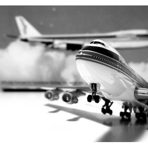 People Express Airlines Boeing 747-200 N605PE  55135 Dragon Models 1:400