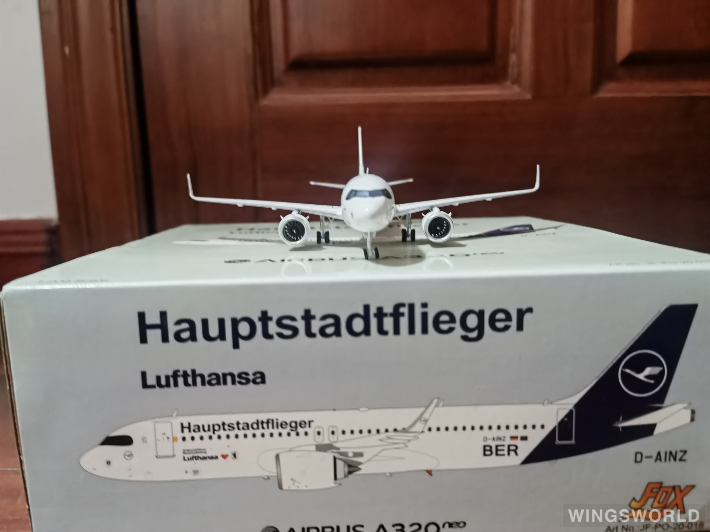 JFOX 1:200 JF-PO-20-018 Lufthansa 汉莎航空 Airbus A320neo D-AINZ