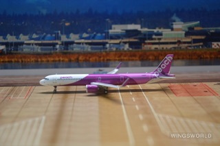 Phoenix 1:400 PH04431 Peach Aviation 乐桃航空 Airbus A321neo JA901P