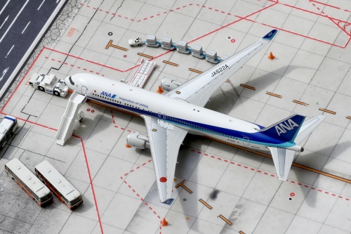 Phoenix 1:400 Boeing 767-300ER ANA 全日空PH04472 JA622A 图片