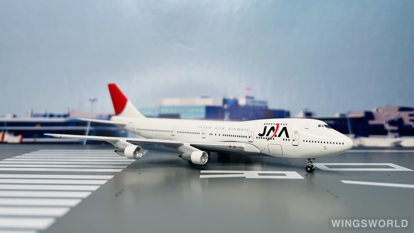 Big Bird 1:400 BB4-2004-30 Japan Asia Airways 日本亚细亚航空 Boeing 747-200 JA8129