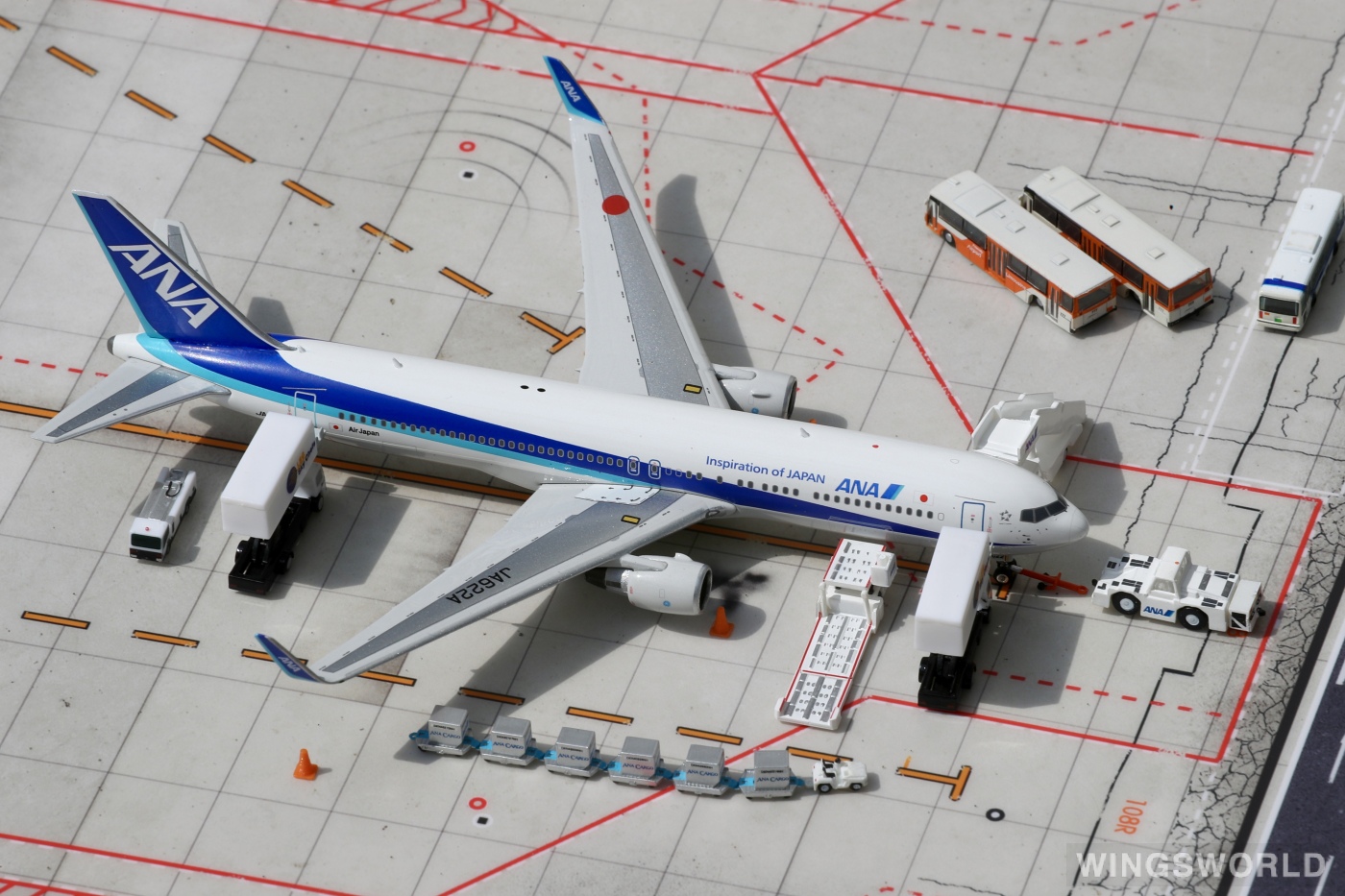 Phoenix 1:400 Boeing 767-300ER ANA 全日空PH04472 JA622A 的