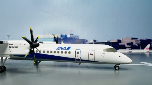 全日空商事【DH28010】1/200 ANA DHC-8-400 1/200 DHC-8-400 ANA JA854A [DH28010] 全日空商事/中古