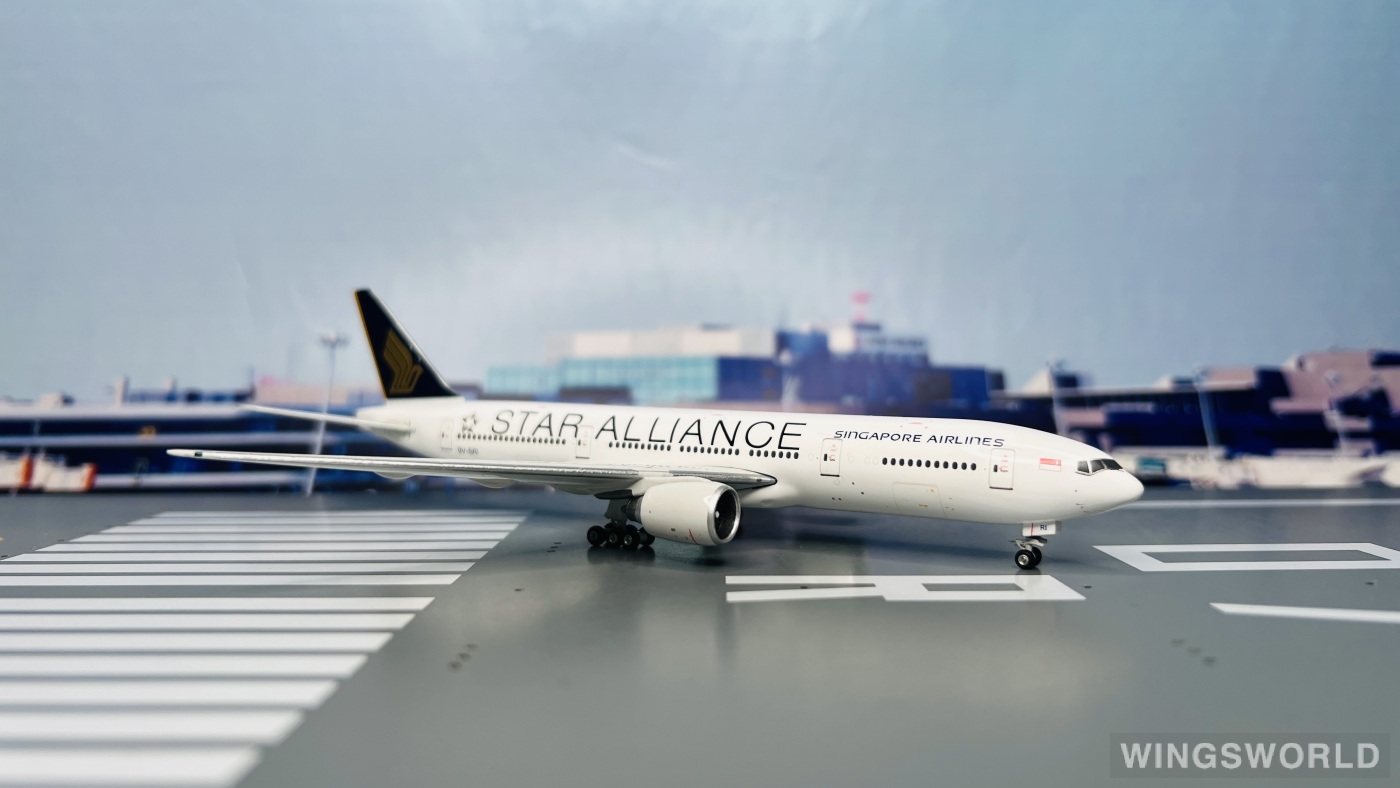 Phoenix 1:400 PH10592 Singapore Airlines 新加坡航空 Boeing 777-200ER 9V-SRI