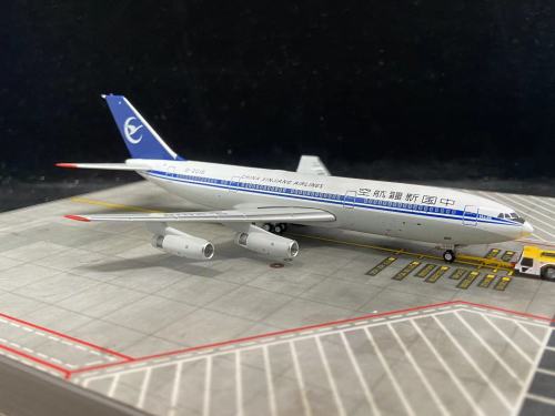 China Xinjiang Airlines 中国新疆航空 Ilyushin Il-86 B-2016 LH4290 JC Wings 1:400