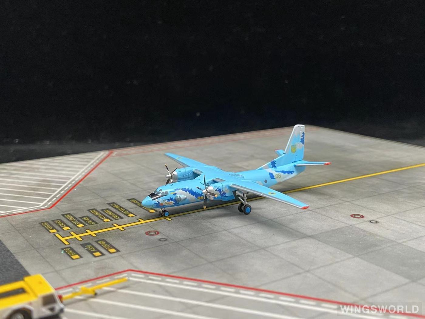 JC Wings 1:400 LH4327 Ukrainian Air Force 乌克兰空军 Antonov An-26 08