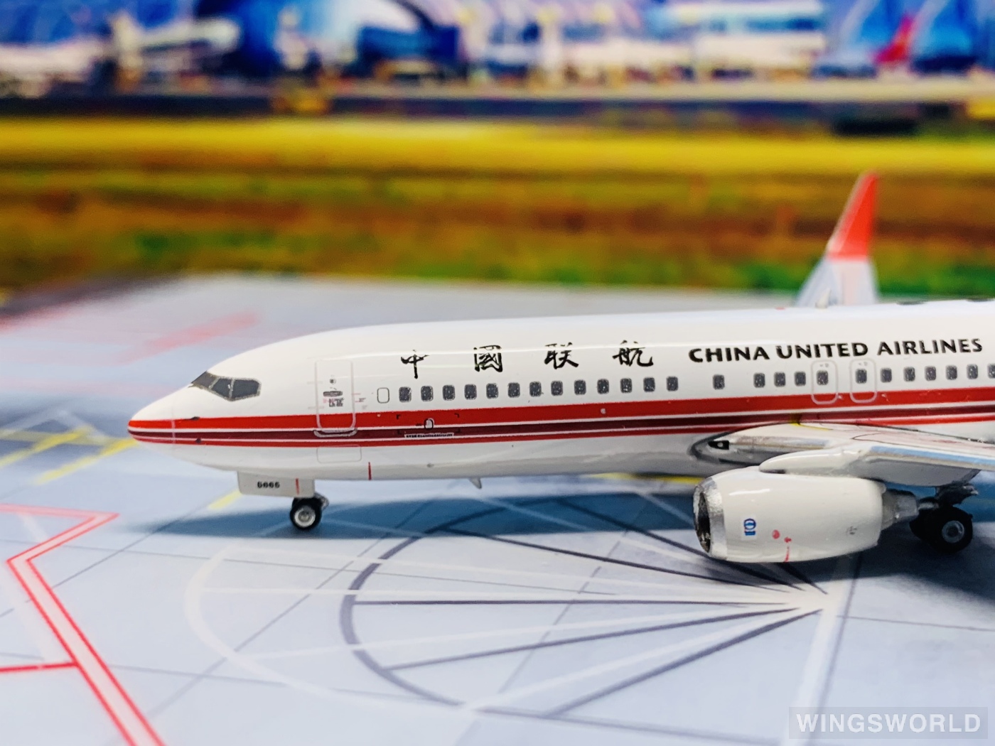 Phoenix 1:400 PH11080 China United Airlines 中国联合航空 Boeing 737-800 B-5665
