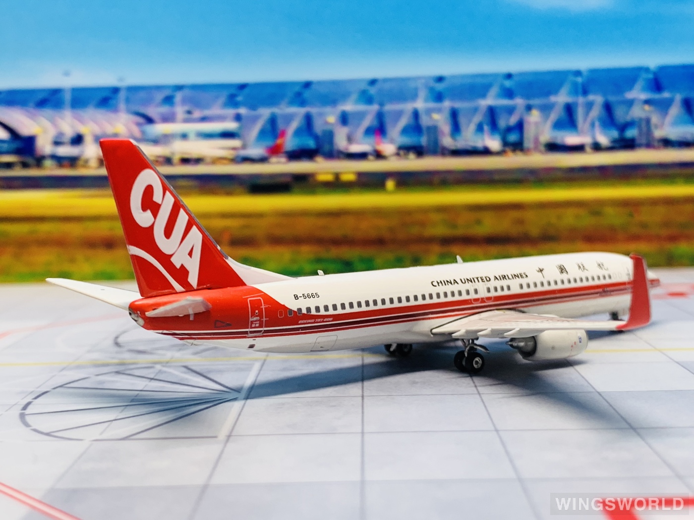 Phoenix 1:400 PH11080 China United Airlines 中国联合航空 Boeing 737-800 B-5665
