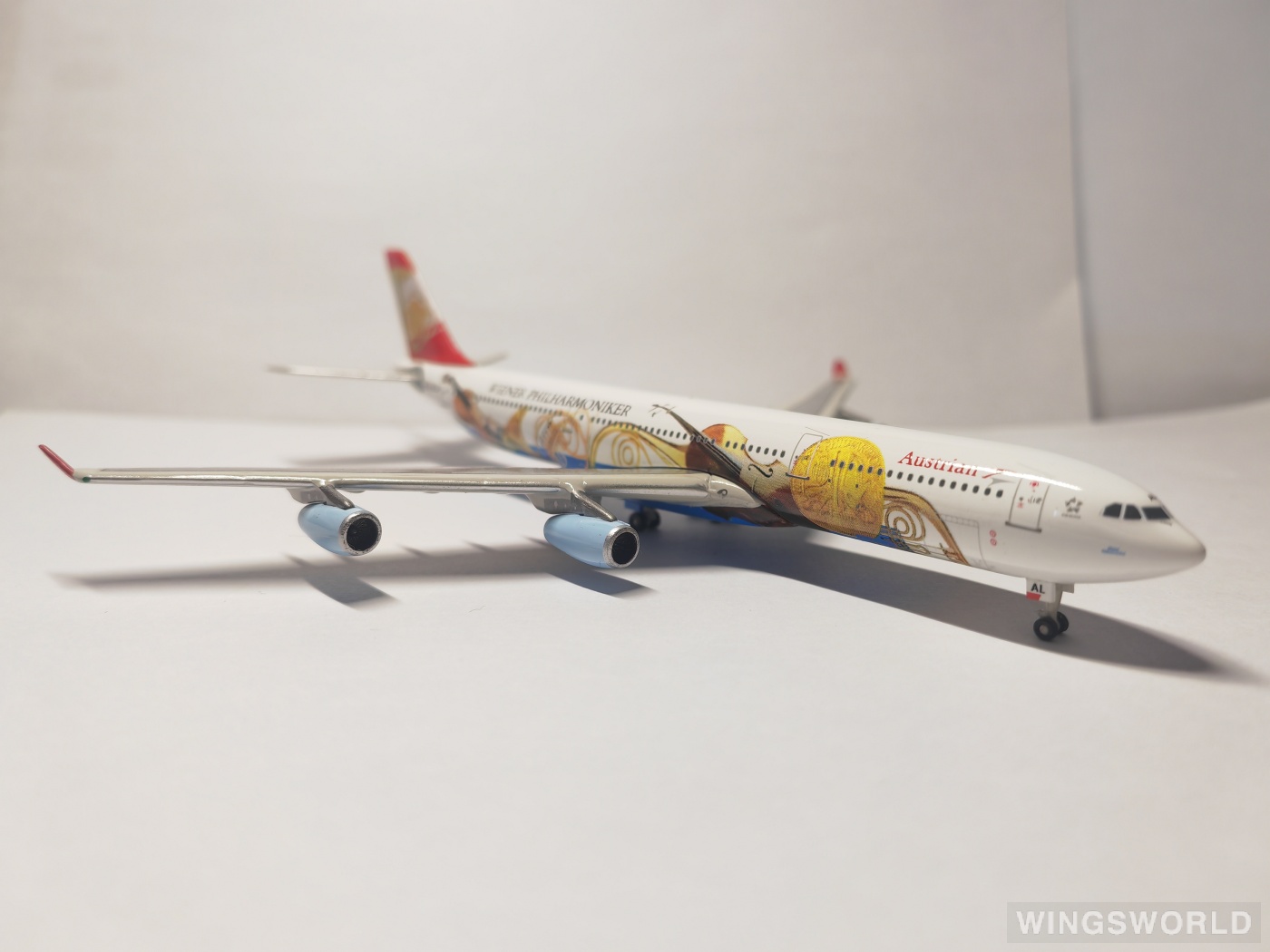 Phoenix 1:400 PH10107 Austrian Airlines 奥地利航空 Airbus A340-300 OE-LAL